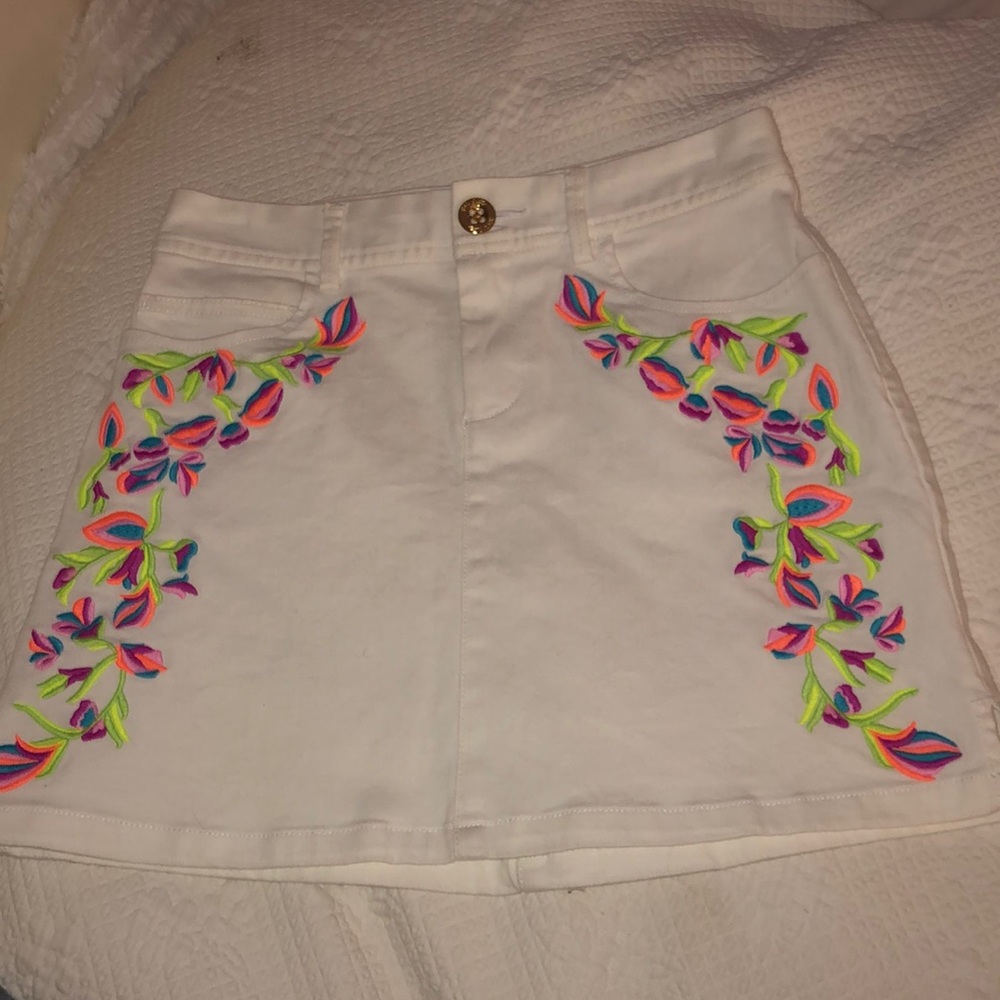 Lilly pulitzer white embroidered jean skirt